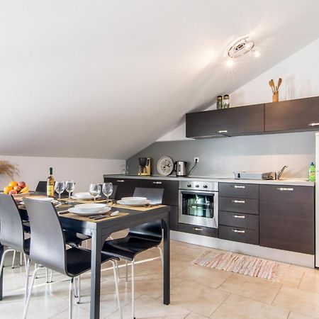 Apartments Domuzin 比奥格勒·纳·莫鲁 外观 照片