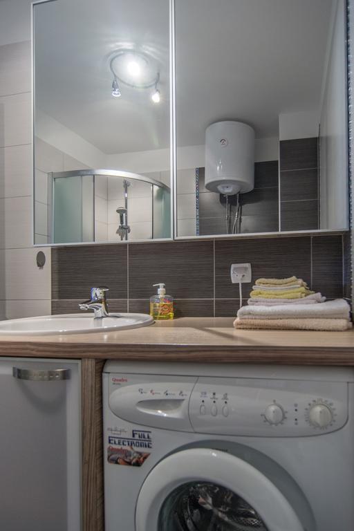 Apartments Domuzin 比奥格勒·纳·莫鲁 外观 照片