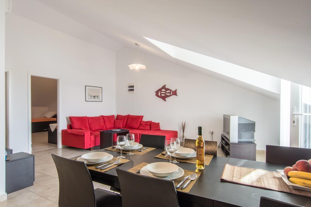 Apartments Domuzin 比奥格勒·纳·莫鲁 外观 照片