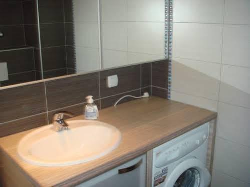 Apartments Domuzin 比奥格勒·纳·莫鲁 外观 照片